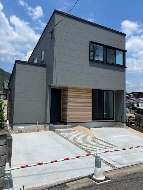 亀山4丁目分譲