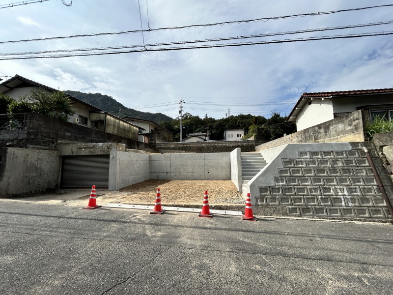 亀山南五丁目売り土地
